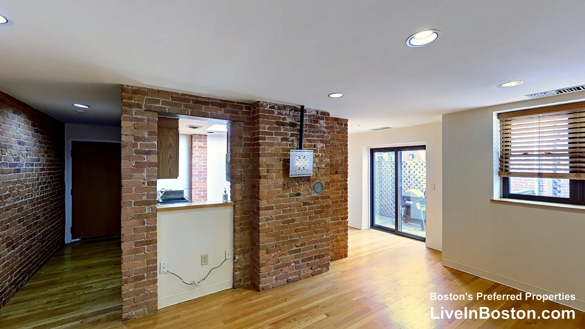 95 Gainsborough St, Fenway
