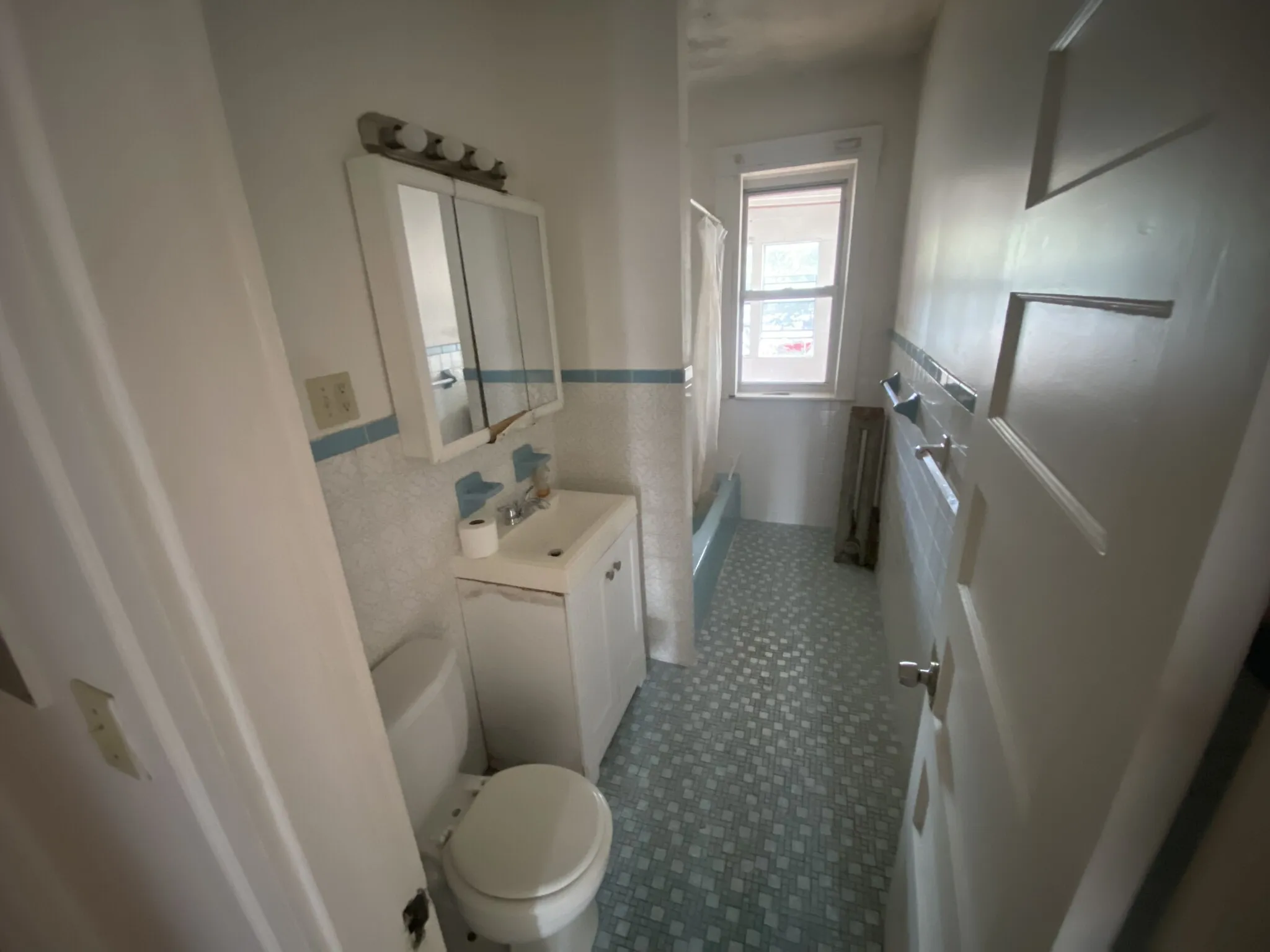 1905 Beacon St, Brookline