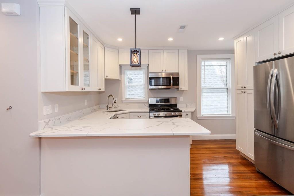 4 bed, 2 bath apartment for rent at 263 East Cottage St Unit 3, Dorchester — photo 9 of 25