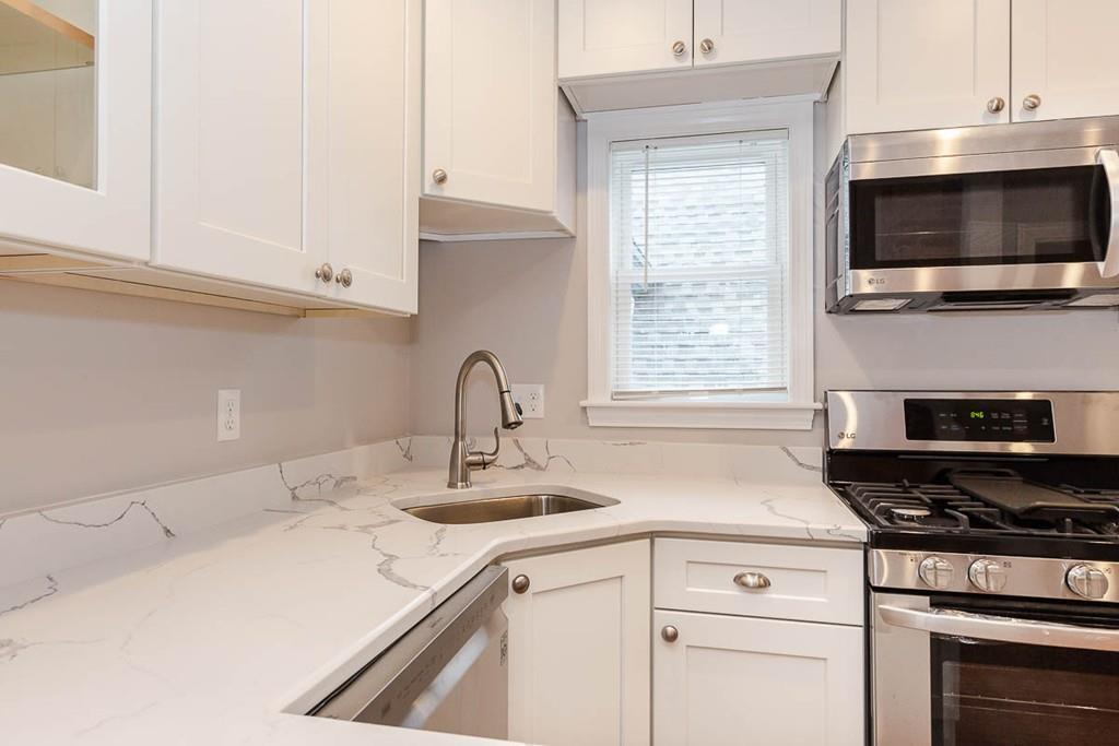 4 bed, 2 bath apartment for rent at 263 East Cottage St Unit 3, Dorchester — photo 12 of 25