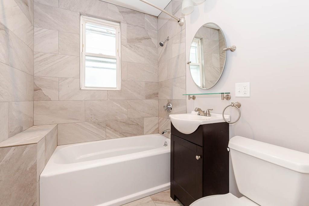 4 bed, 2 bath apartment for rent at 263 East Cottage St Unit 3, Dorchester — photo 4 of 25