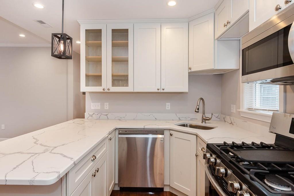 4 bed, 2 bath apartment for rent at 263 East Cottage St Unit 3, Dorchester — photo 7 of 25