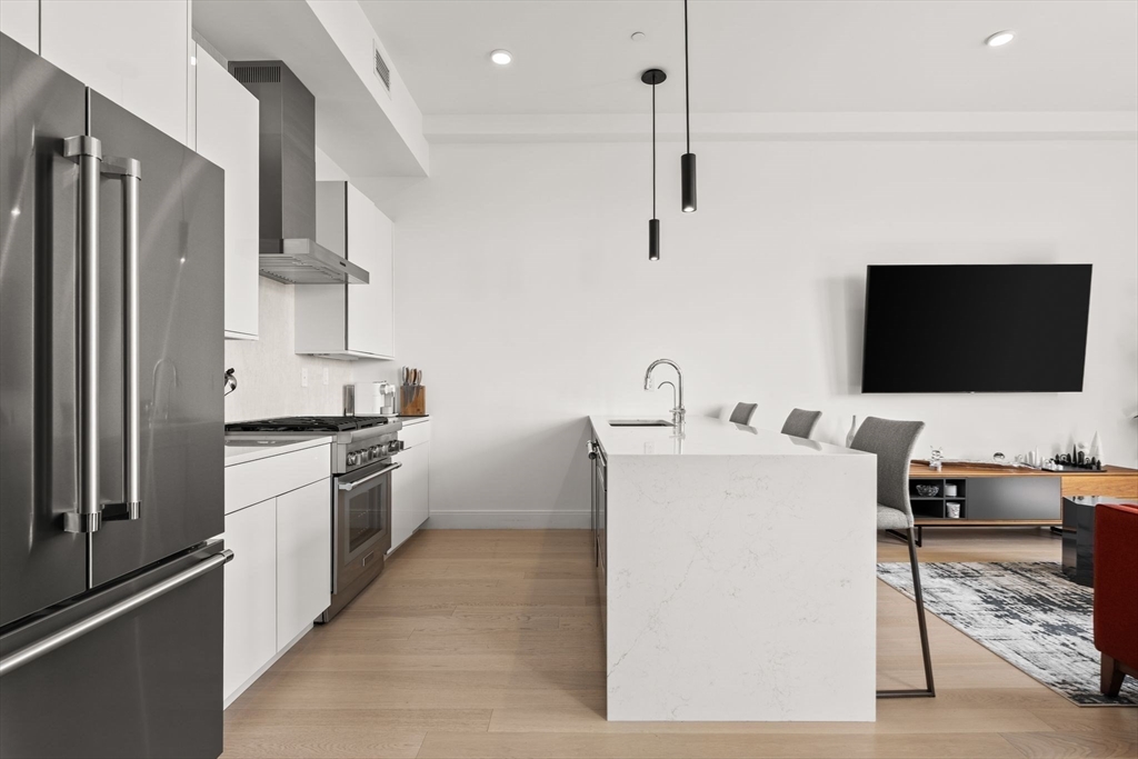 20 W 5th, South Boston