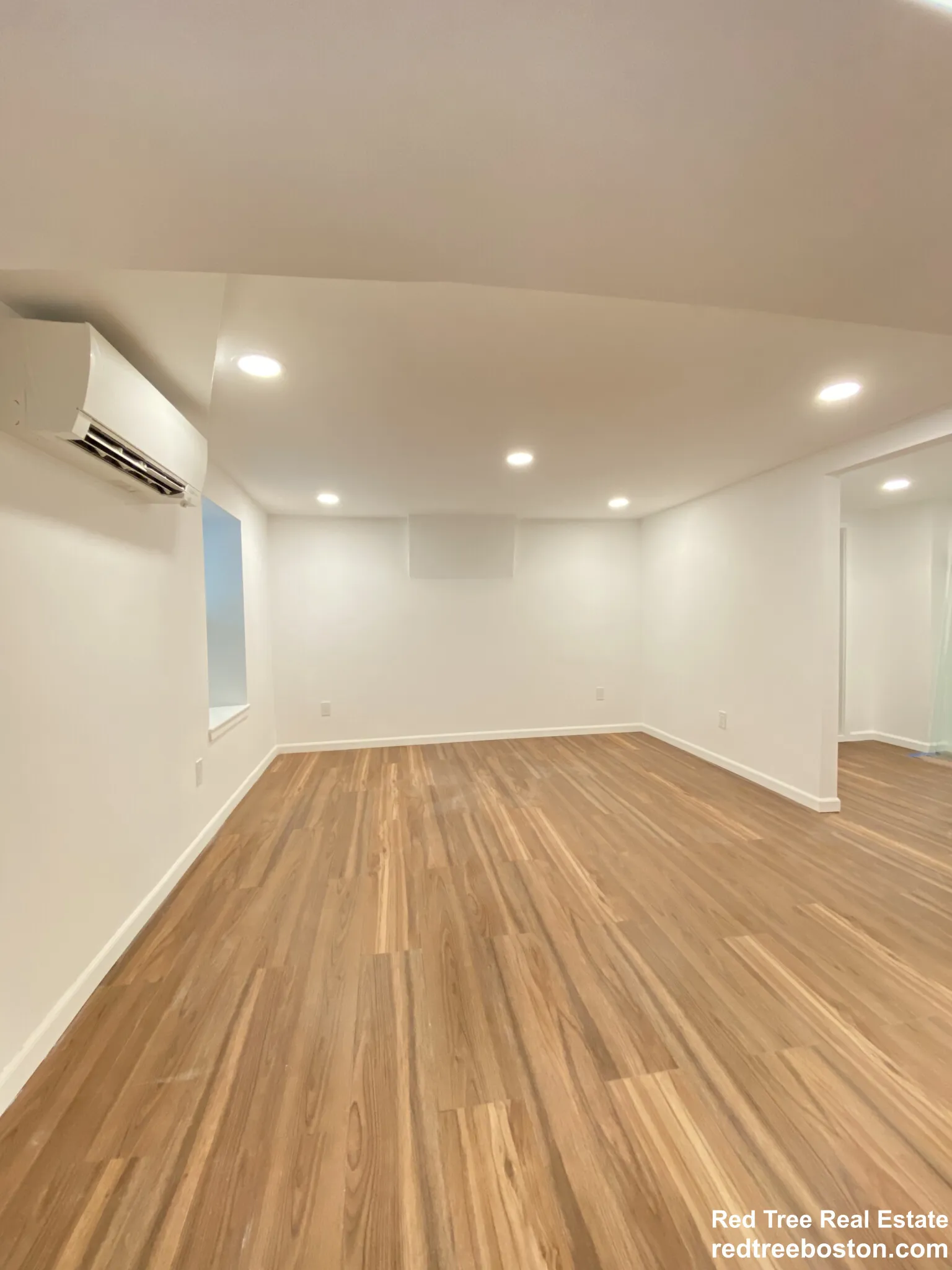 688 Parker St, Mission Hill