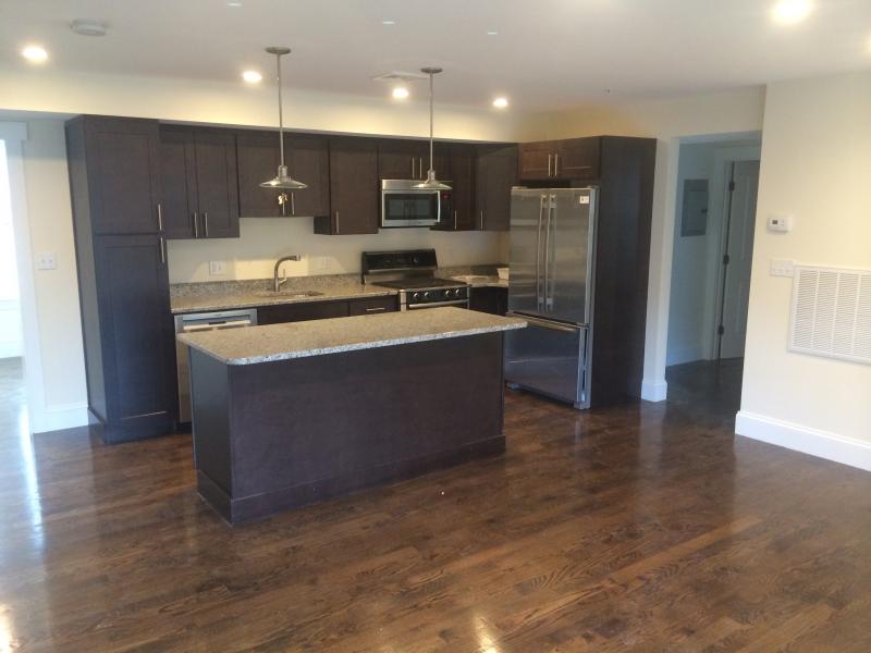 22 Sunset St, Mission Hill