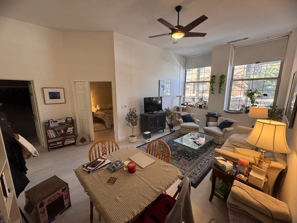 48 Forest St, Medford