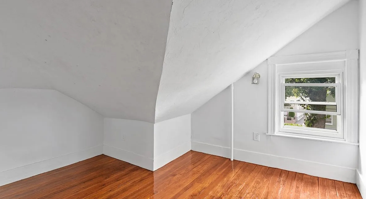 4 Haskell St, Allston