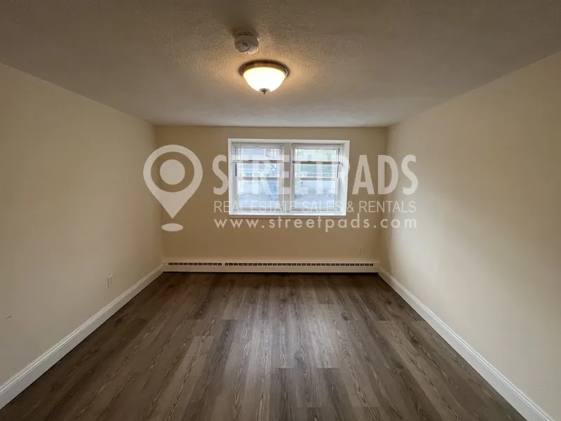 168 North Beacon St, Brighton