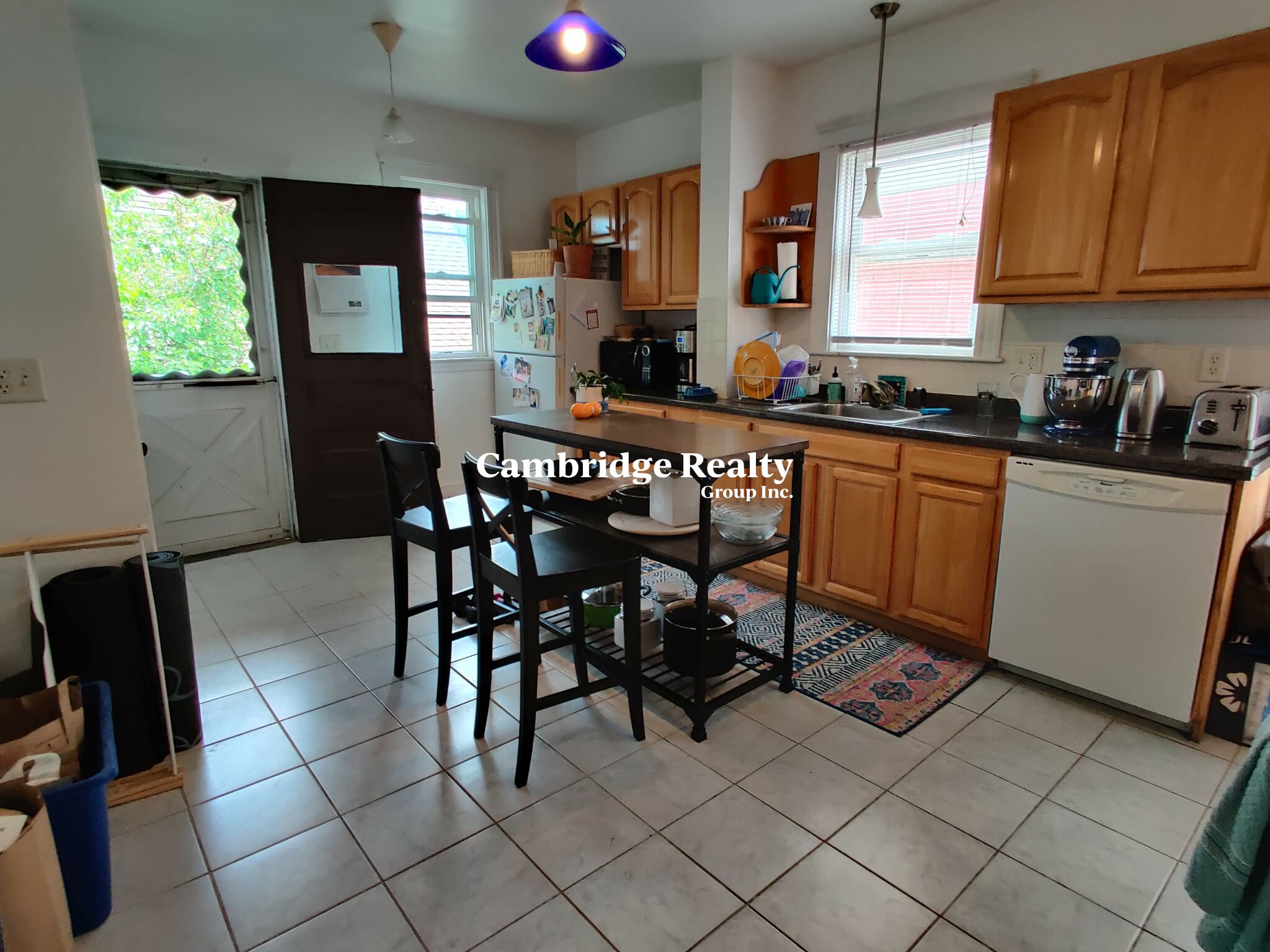 28 Washburn Ave, North Cambridge