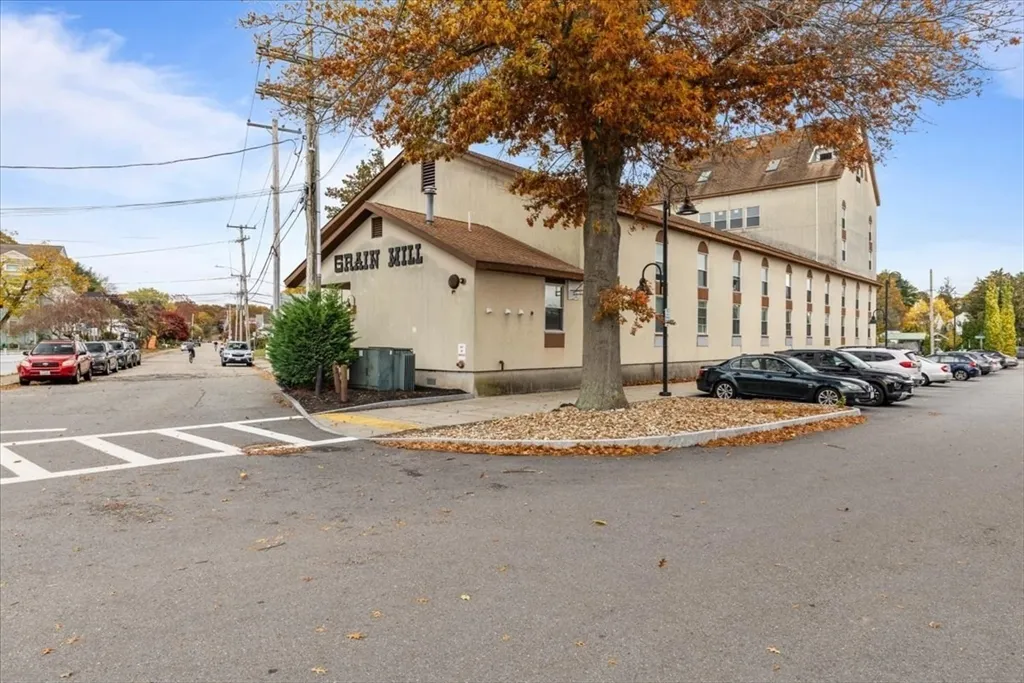 1 Samoset Ave, Mansfield