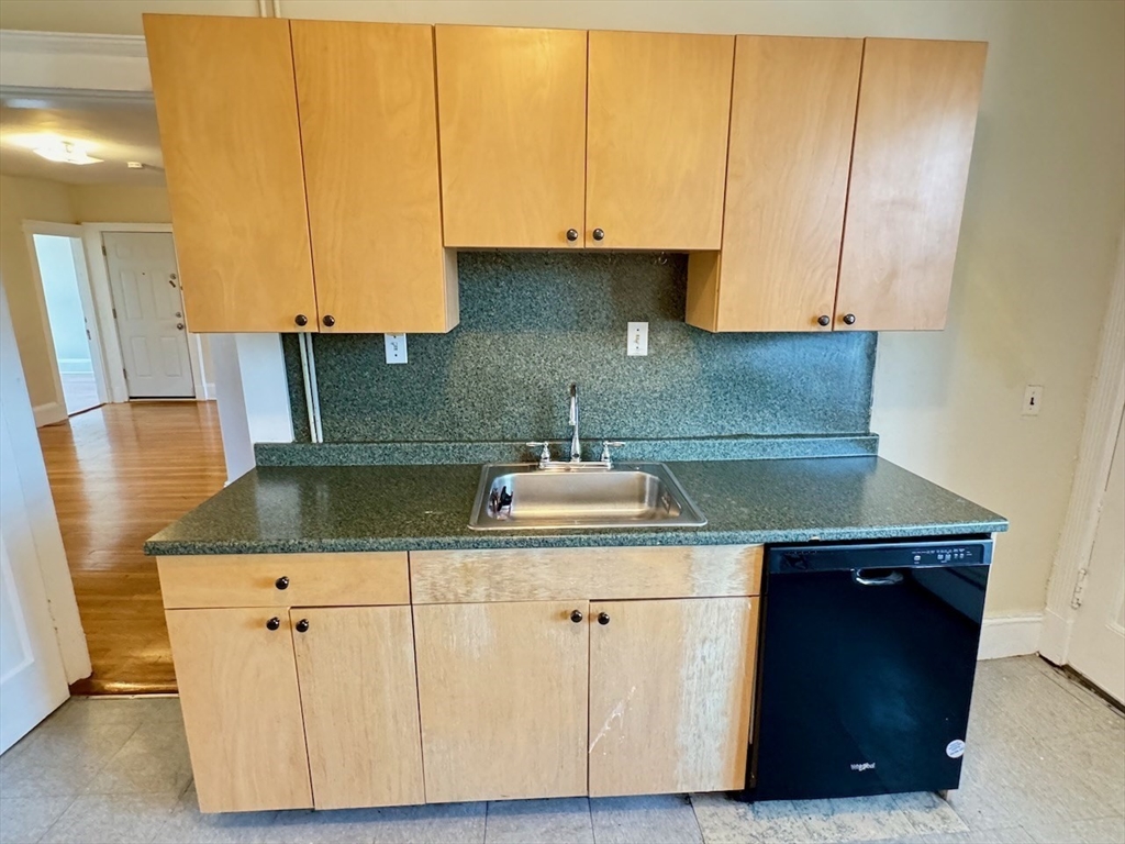 1682 Commonwealth Ave, Brighton