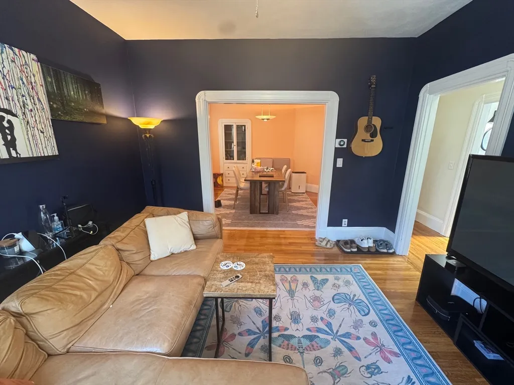 145 Albion St, Powder House Square