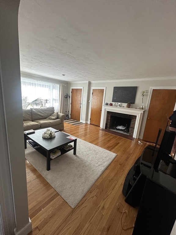 71 Blake, Newton