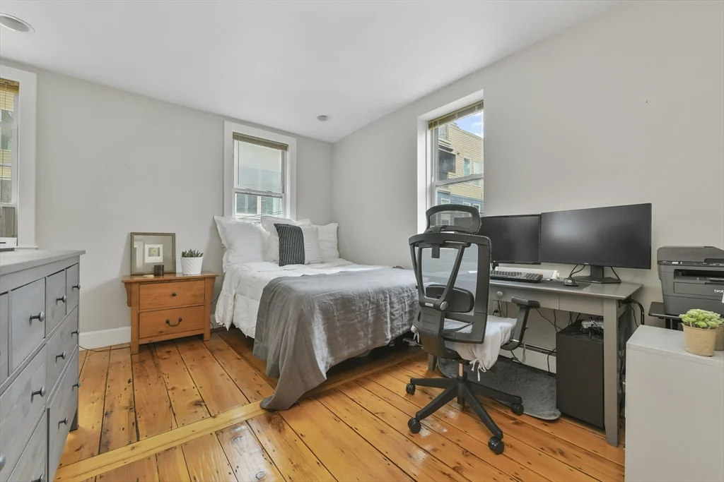 93 Dresser St, South Boston