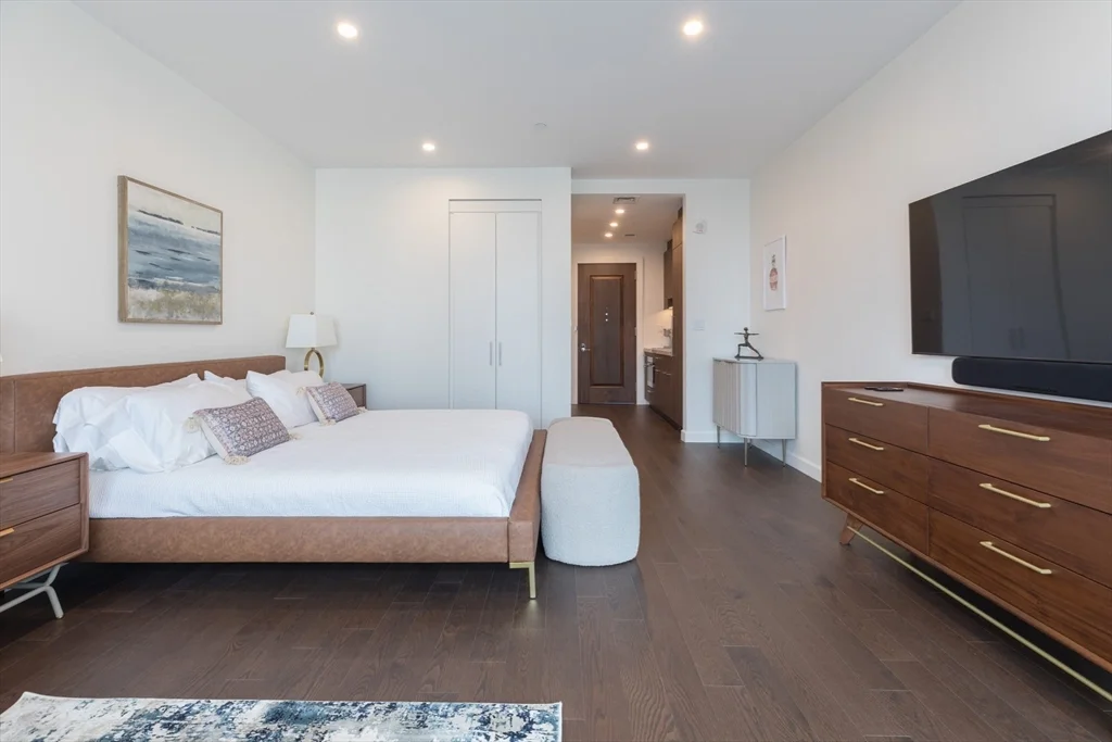 40 Trinity Pl, Back Bay