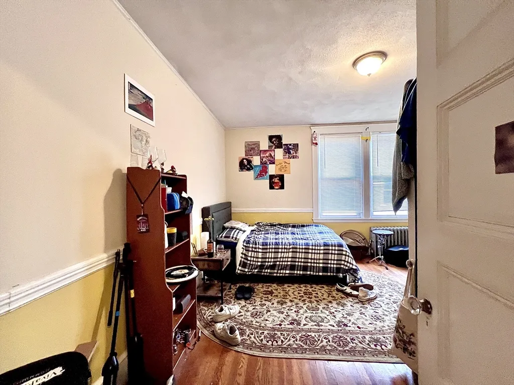 148 Strathmore Rd, Brighton