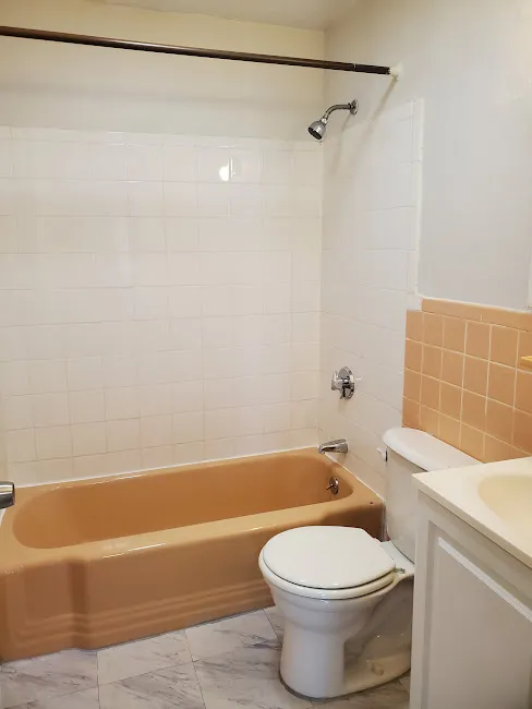 580 Cummins Hwy, Mattapan