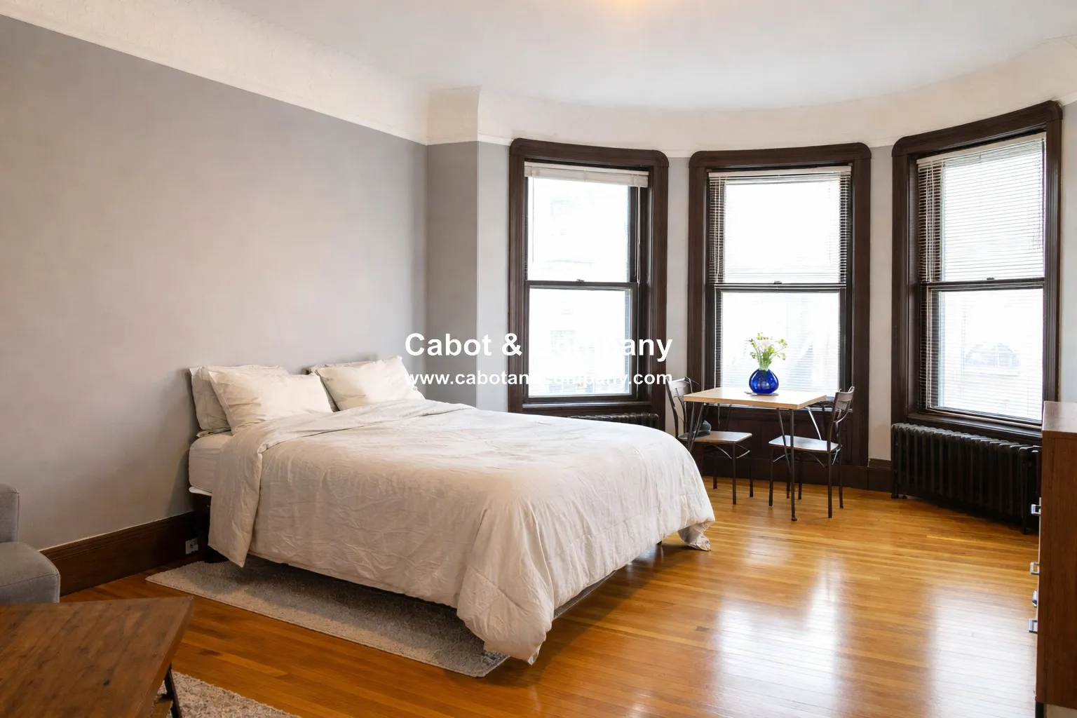 306 Newbury St, Back Bay