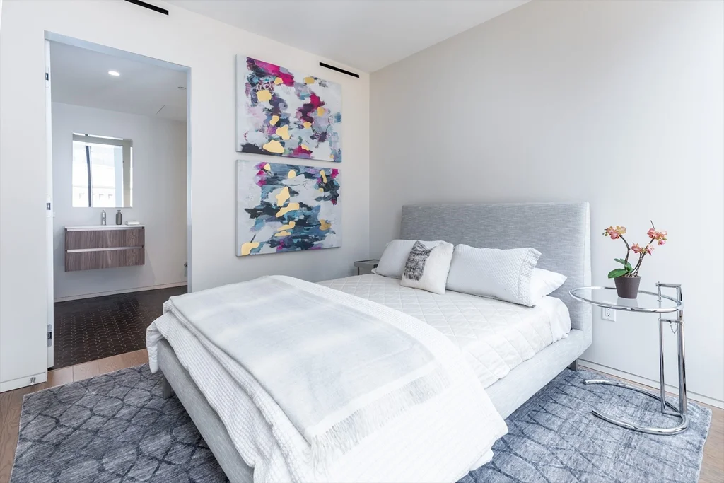 10 Farnsworth, South Boston