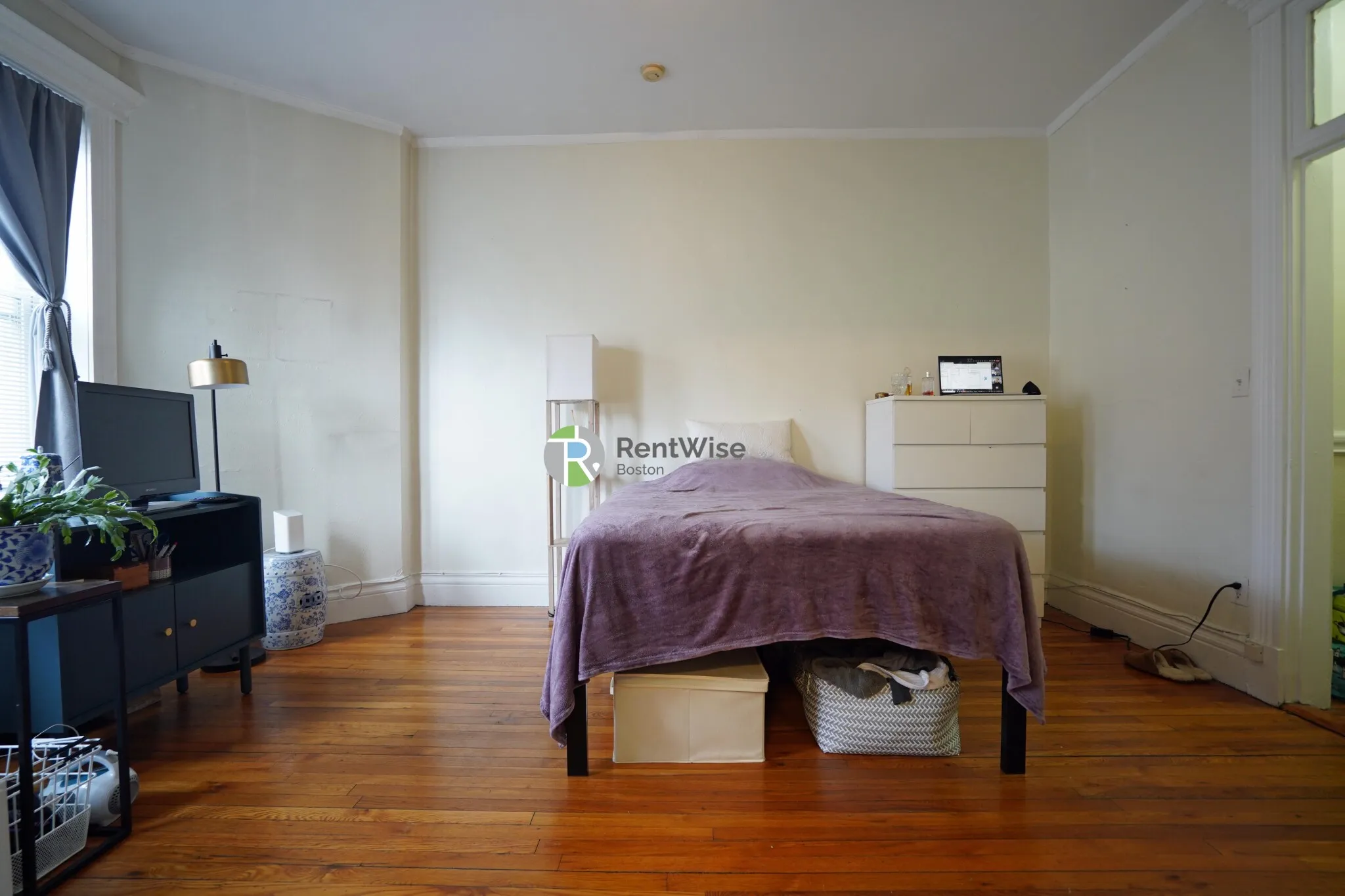 1302 Commonwealth Ave, Allston