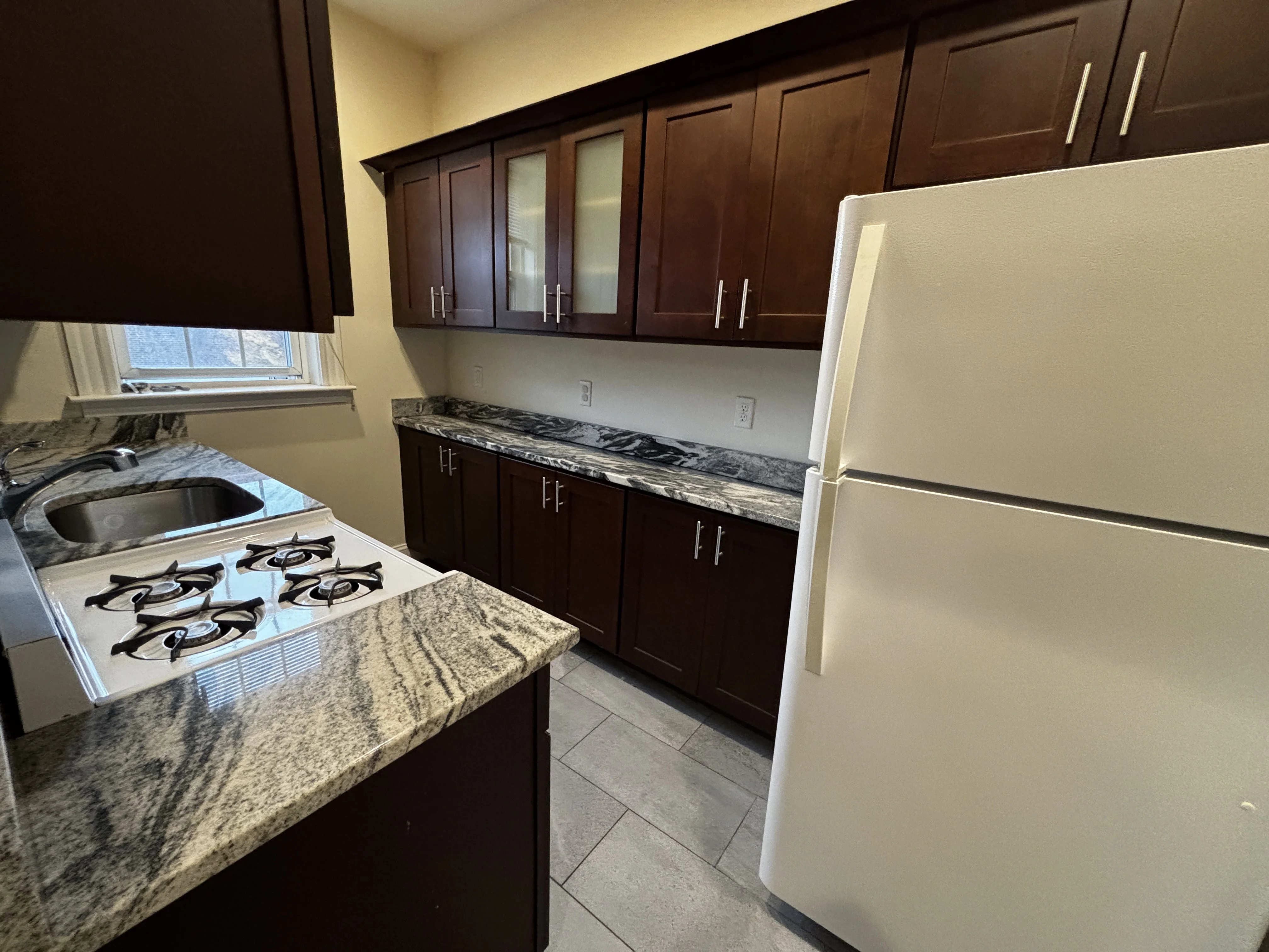 15 Glenville Ave, Allston