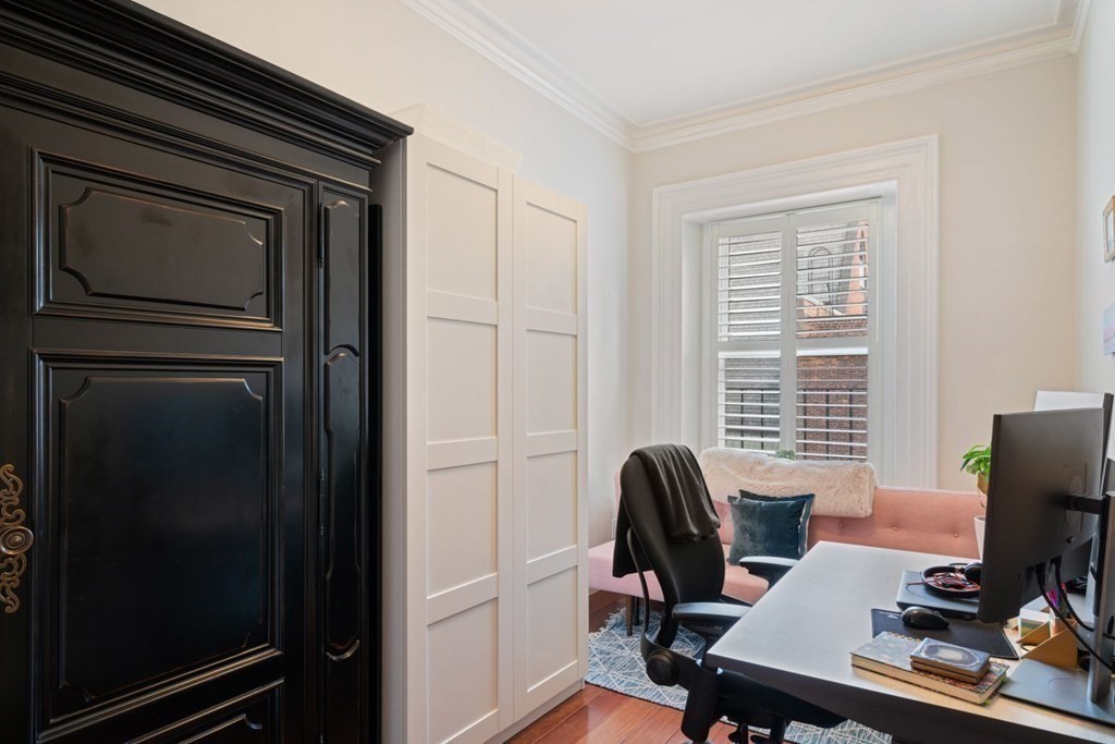 2 bed, 2 bath apartment for rent at 34 Commonwealth Ave Unit 3, Back Bay — photo 6 of 7