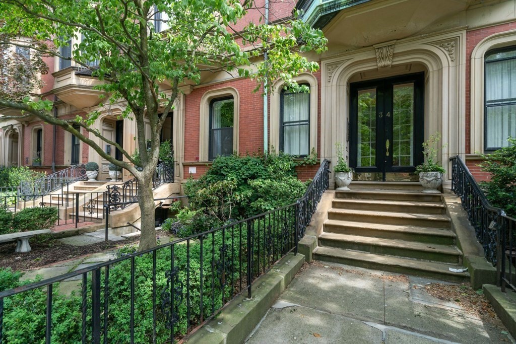 2 bed, 2 bath apartment for rent at 34 Commonwealth Ave Unit 3, Back Bay — photo 7 of 7