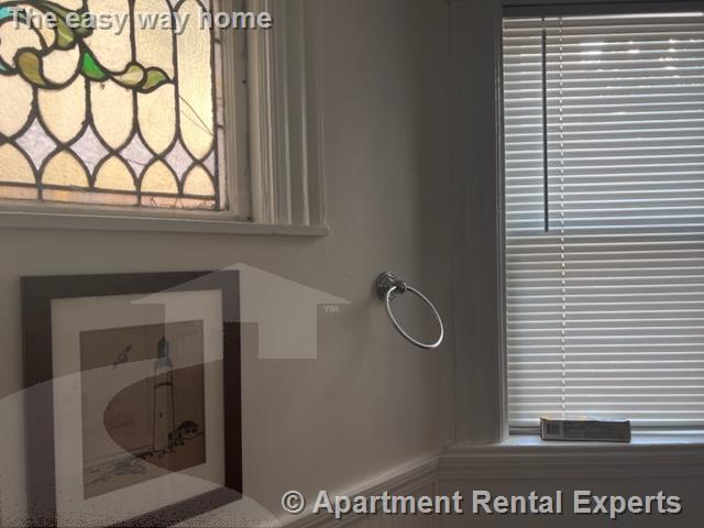 10 Garrison Ave, Teele Square