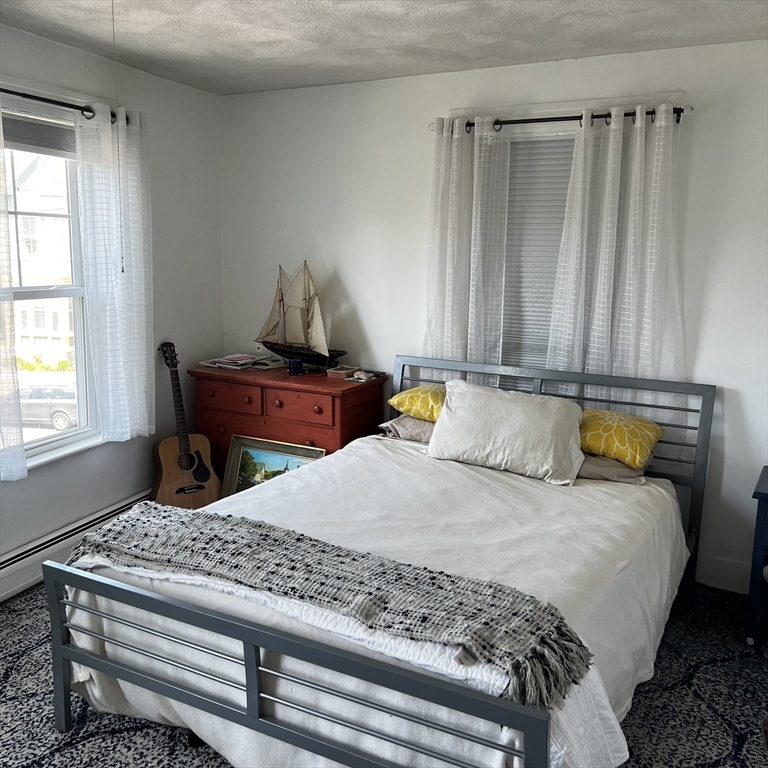 74 Mt Pleasant Av, Gloucester