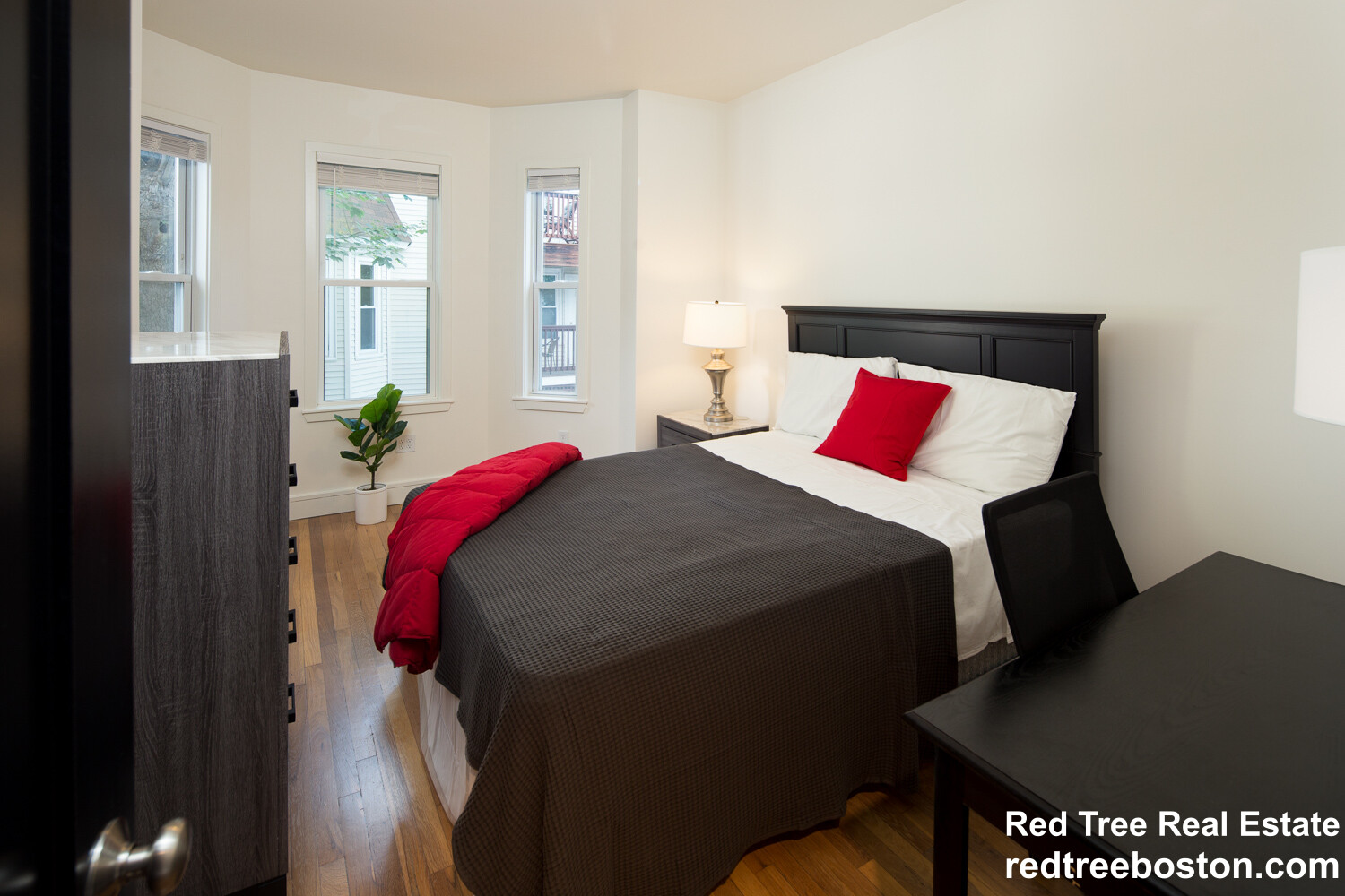 92 Brown St, South Side