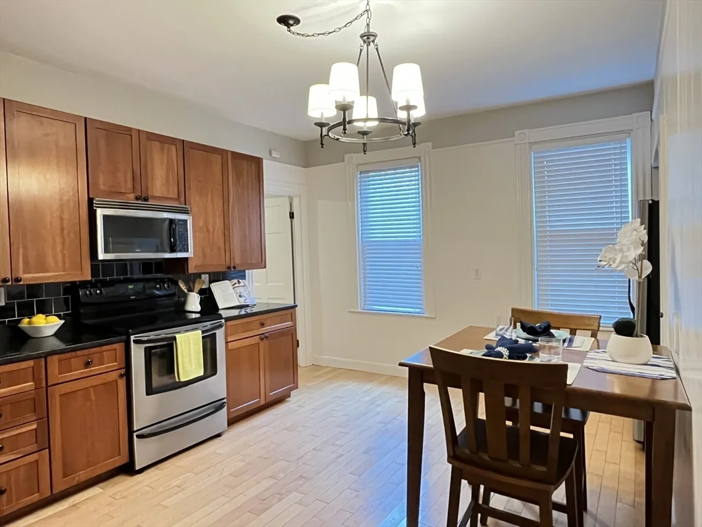 128 Chestnut St, Brookline