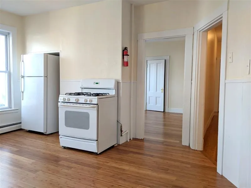 21 Thorndike St, Davis Square