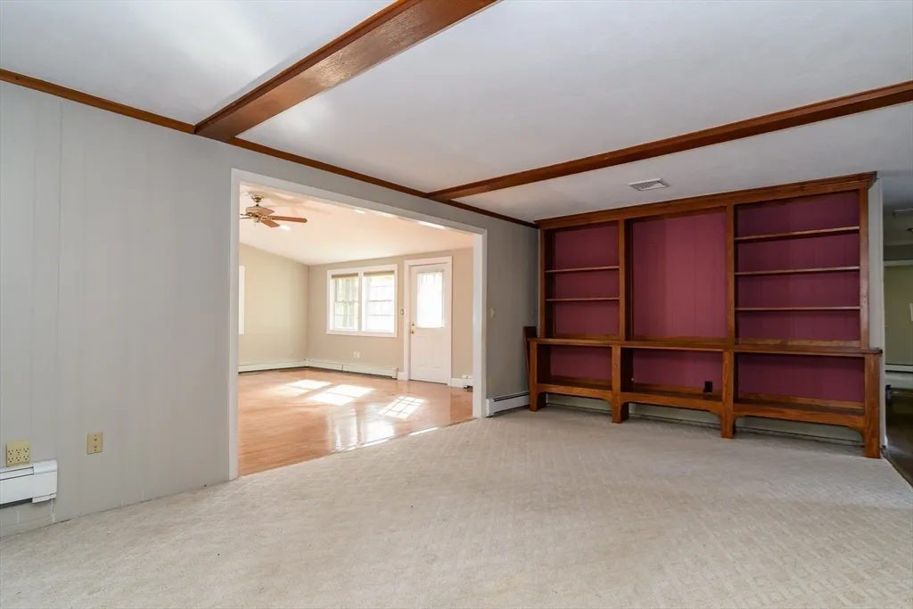 3 Hickory Ln, Nobscot