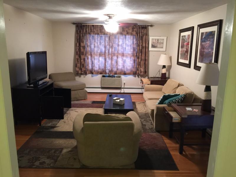 35 Montvale Ave, Woburn