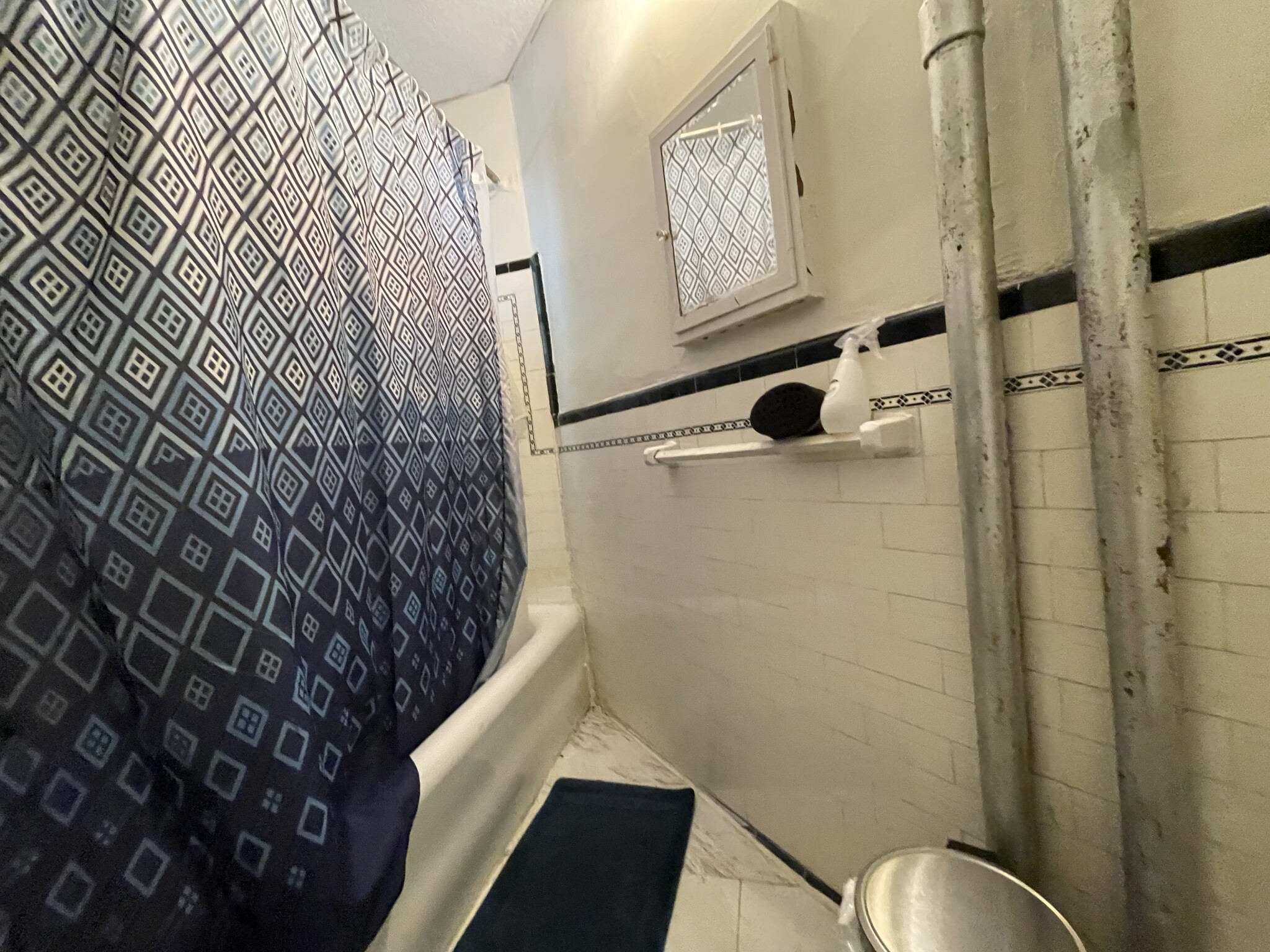 53 Fellsway West, Medford