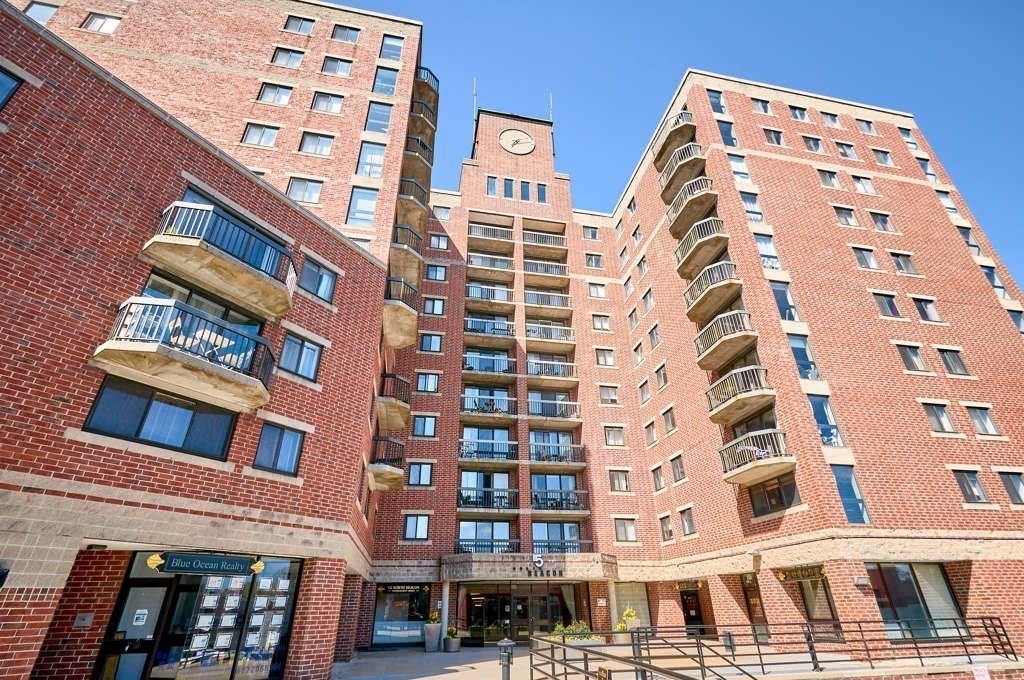 2 bed, 1.5 bath apartment for rent at 15 North Beacon St Unit 802B, Allston — photo 14 of 14