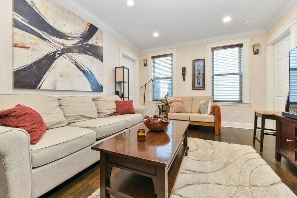 2 bed, 1 bath apartment for rent at 34 Forbes St Unit 2, Back Bay — photo 1 of 17
