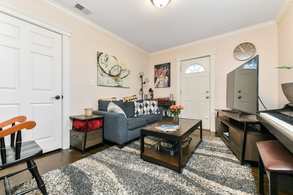 2 bed, 1 bath apartment for rent at 34 Forbes St Unit 2, Back Bay — photo 12 of 17