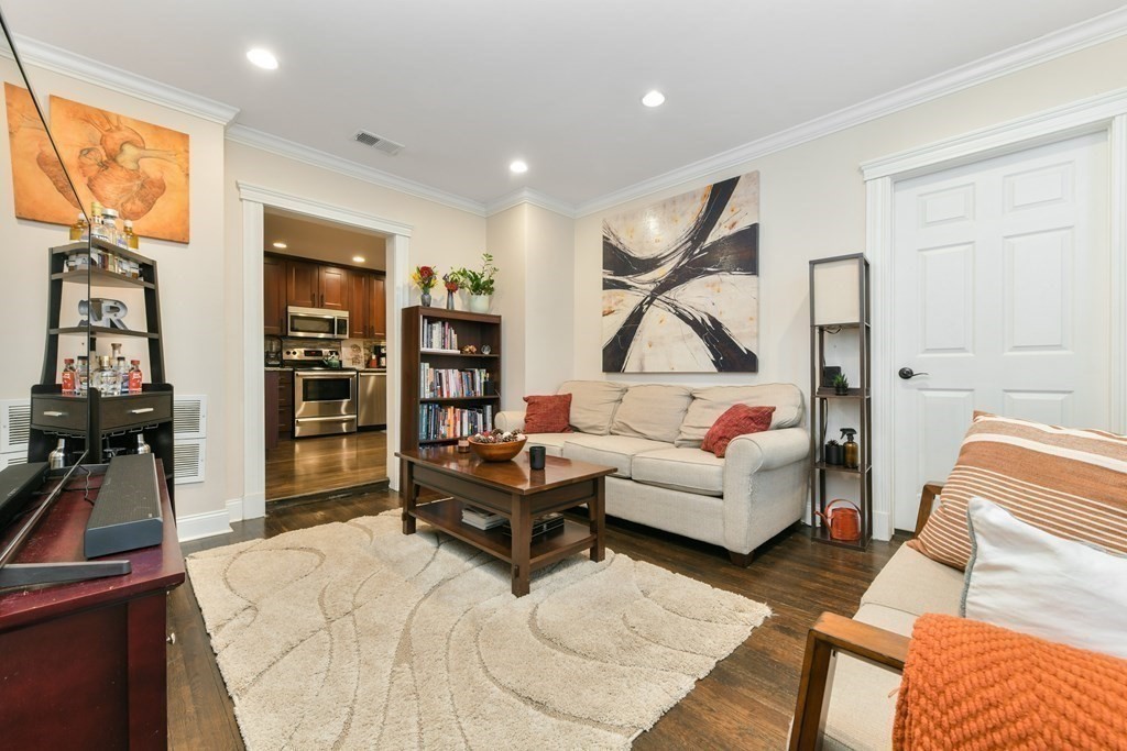 2 bed, 1 bath apartment for rent at 34 Forbes St Unit 2, Back Bay — photo 2 of 17