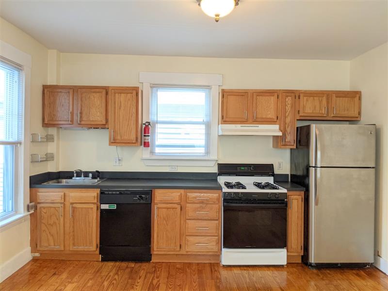 397 Washington St, Ward Two