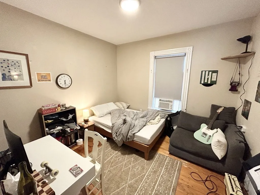 72 Calumet St, Boston