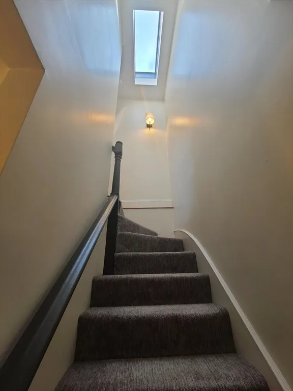 31 Jenkins St, South Boston