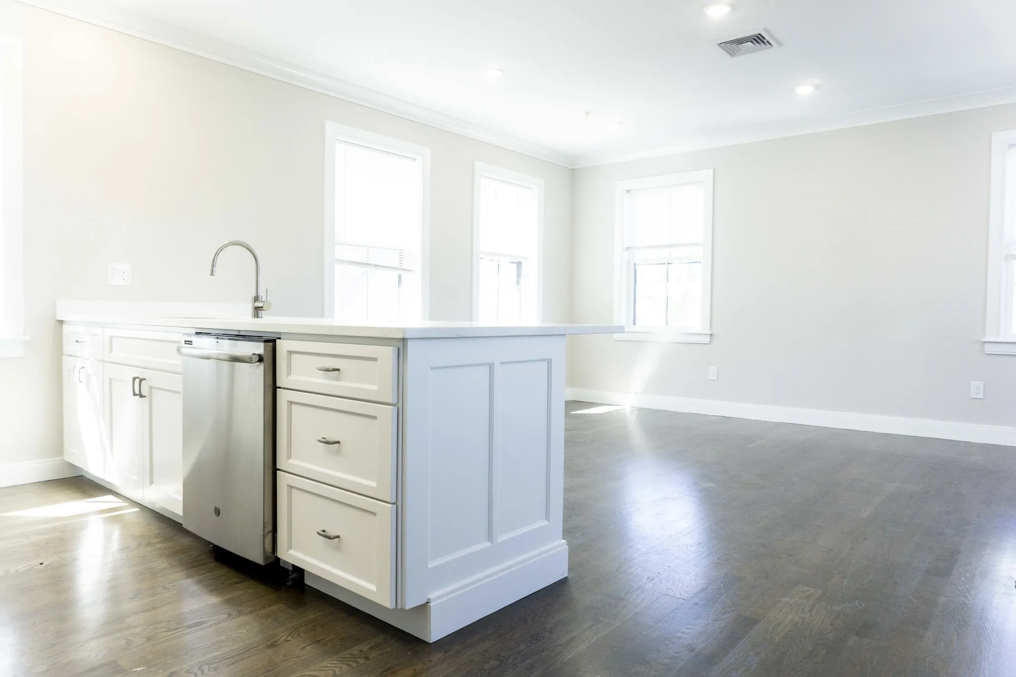 79 Linden St, Brighton