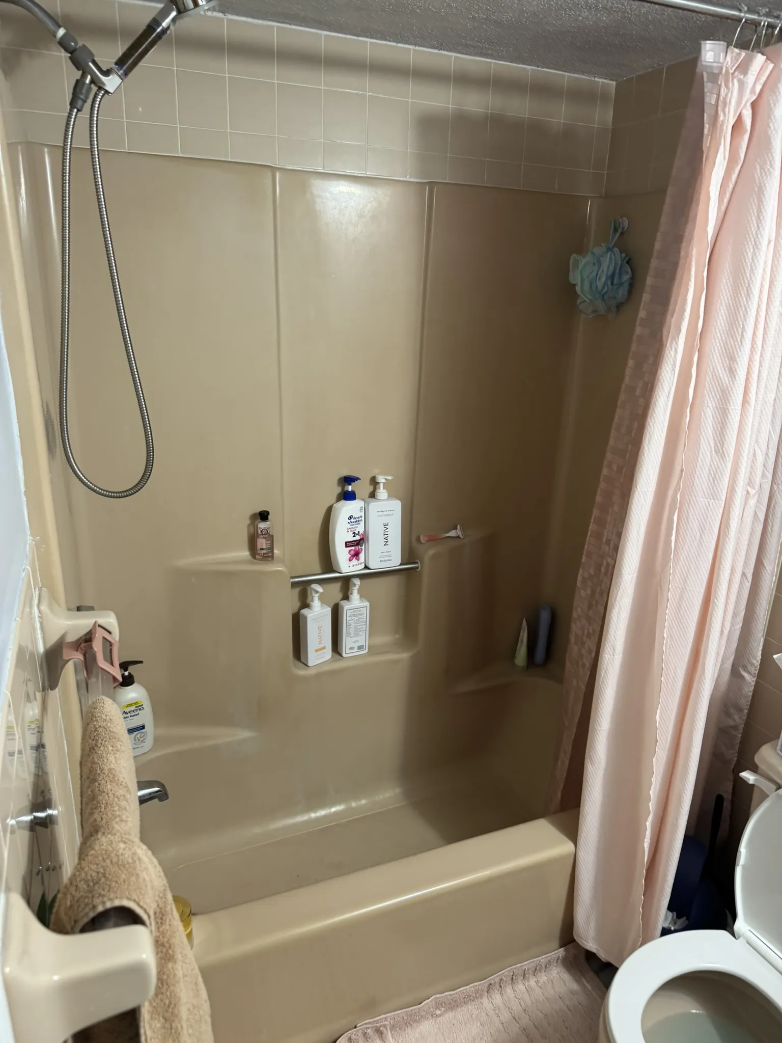 80 Gardner St, Allston