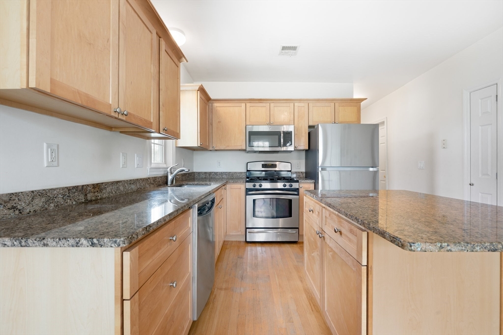 39 Montgomery St, North Cambridge