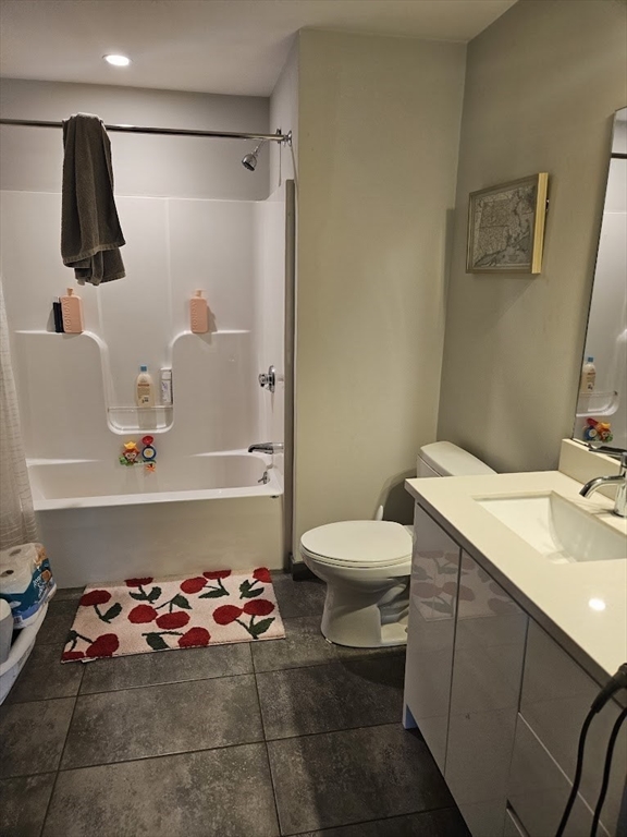 145 Newbury Ave, Quincy