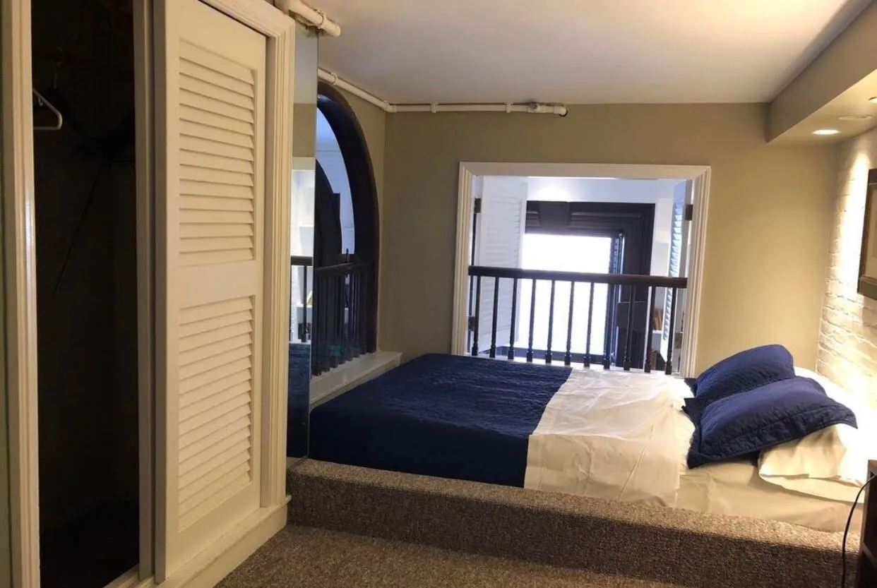 113 Beacon St, Back Bay