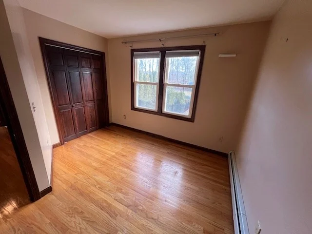 1657 Meridian, Fall River