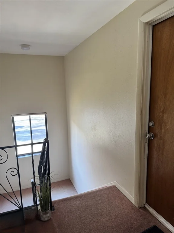 320 Elm St, Southbridge