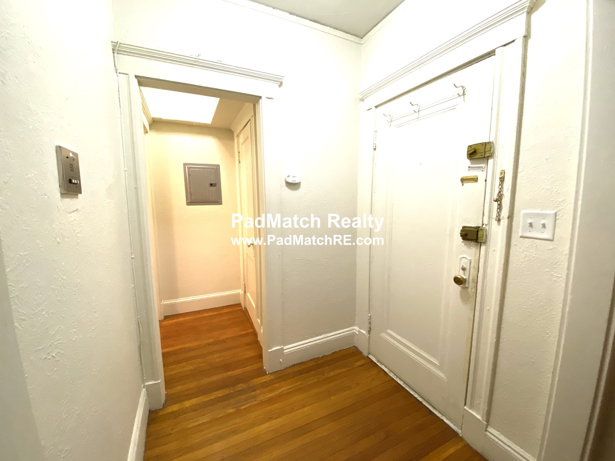 1171 Boylston St, Fenway